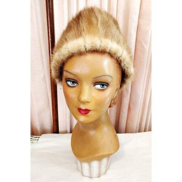 50s 60s Vintage Blonde Mink Fur Pillbox or Toque Hat - Picture 1 of 5